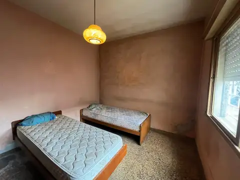 Depto Tipo Casa en Venta 50 años