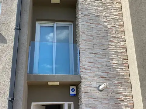 Departamento 4 ambientes con 3 baños