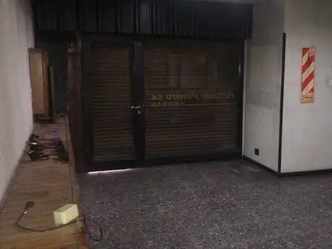 Cno Gral Belgrano e/ 528 y 529 - GALPÓN con oficina