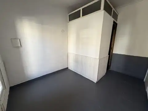Depto Tipo Casa 2 ambientes con 1 baño