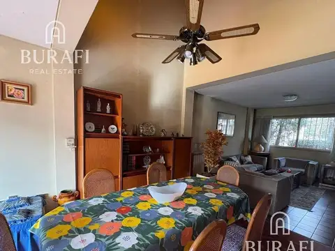 Casa 6 ambientes con 3 baños