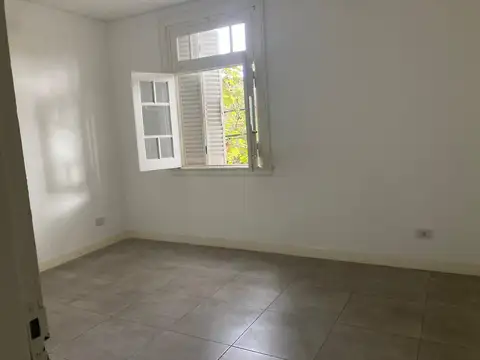 Depto Tipo Casa en Alquiler de 3 dormitorios