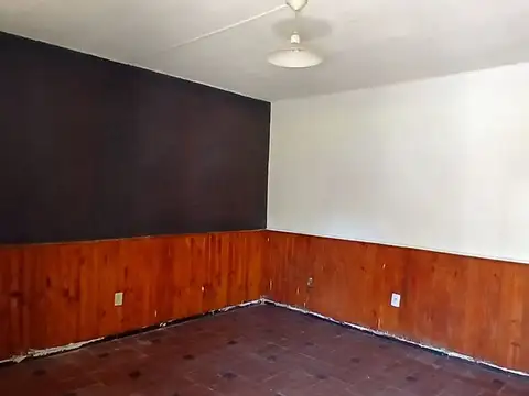 Casa 2 ambientes con 1 baño