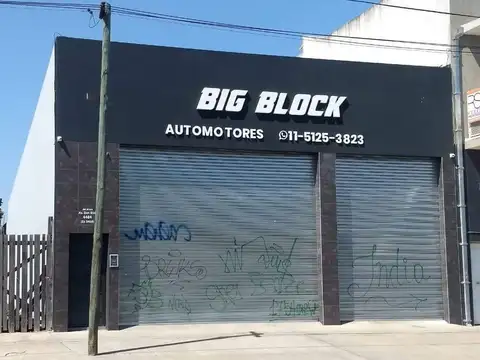 GALPON - 228 M2 - SIN COLUMNAS - CON OFICINA Y BAÑO - FONDO LIBRE - 