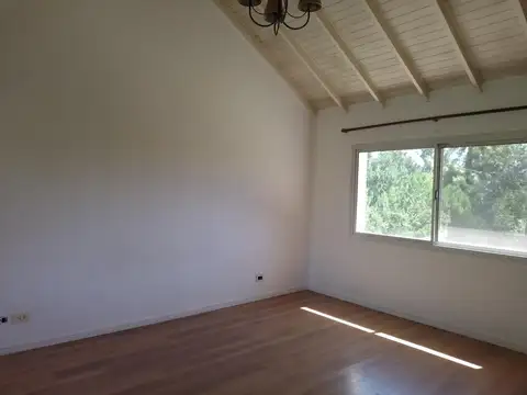 Casa en Alquiler de 3 dormitorios
