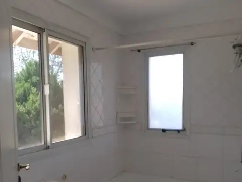 Casa en Alquiler de 3 dormitorios