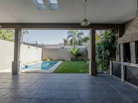 Casa en Alquiler de 4 dormitorios