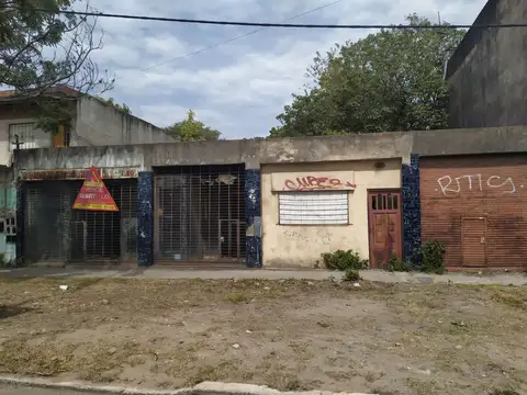 Oportunidad!!! 3 locales + galpón, lote de 988m²! 