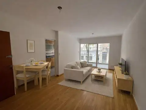Venta departamento semi piso de 2 dormitorios con balcón y amenities zona Centro