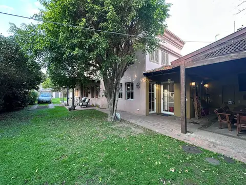 Casa 4 ambientes con 3 baños