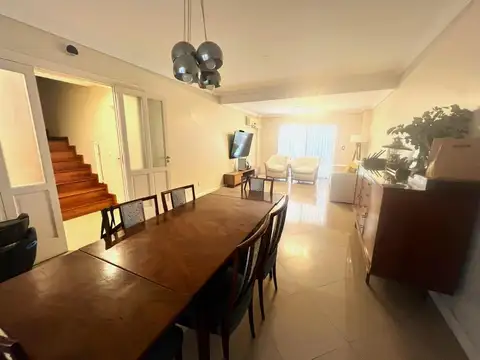 Casa 4 ambientes con 3 baños