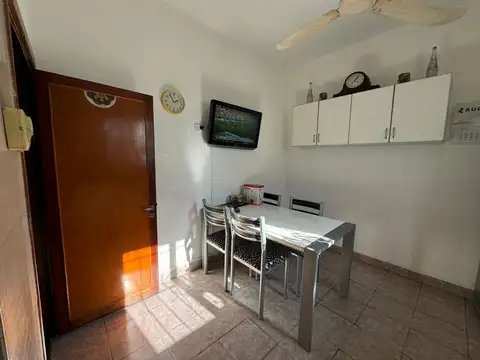 Depto Tipo Casa en Venta 76 años