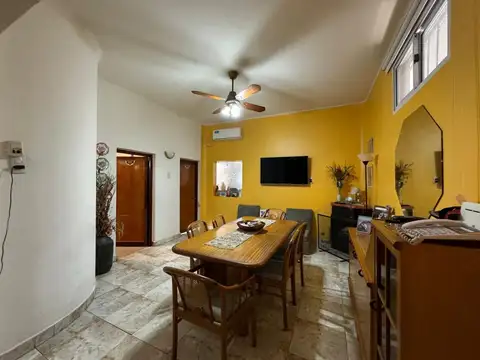 Depto Tipo Casa en Venta de 4 dormitorios