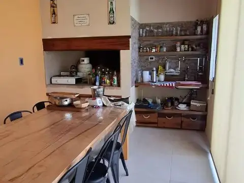Venta Casa quinta 1 dormitorio + pileta - Pujato 