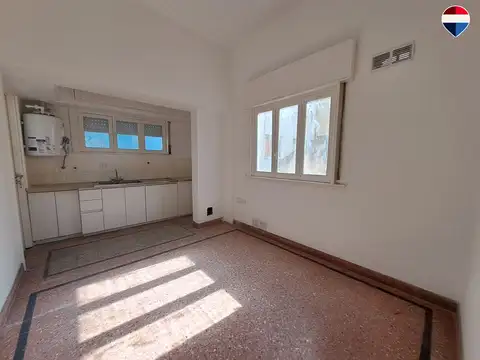 Local en Venta 76 años