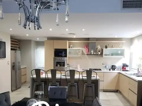 Casa  en Venta en Alamo Alto, Escobar, G.B.A. Zona Norte