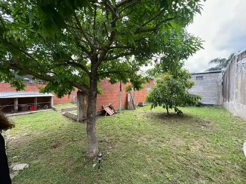 Casa en Venta con 3 cocheras