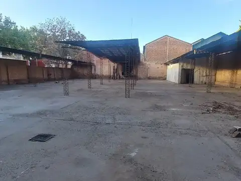 Local en Alquiler 48 años