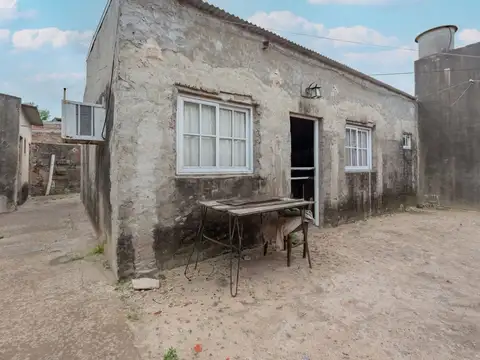 Casa interna a refaccionar en Barranquitas