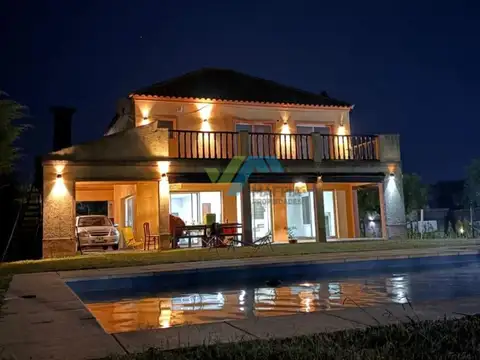 Casa en Venta en Pilar del Este - Santa Guadalupe, USD 219.000