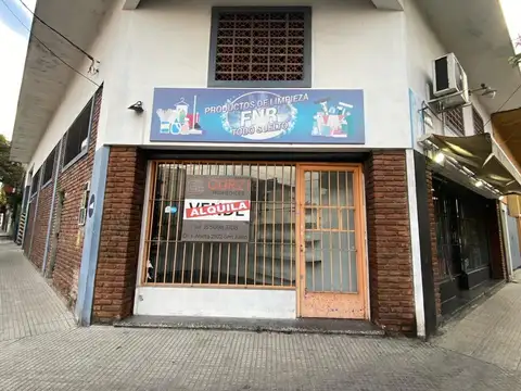 ALQUILER DE LOCAL EN ESQUINA ARIETA Y JEAN JAURES