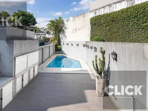 Casa 5 ambientes con 3 baños