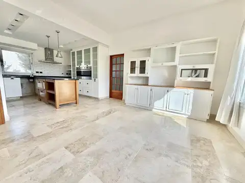Casa en Alquiler de 3 dormitorios