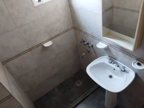 Cándido Pujato 2900, Piso 5