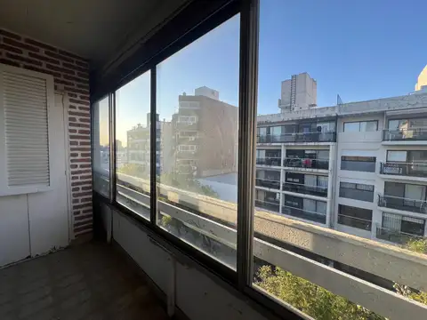 VENTA DEPARTAMENTO 2 DORMITORIOS PICHINCHA A REFACCIONAR