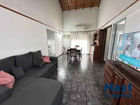 Departamento 4 ambientes + playroom + espacio guardacoche
