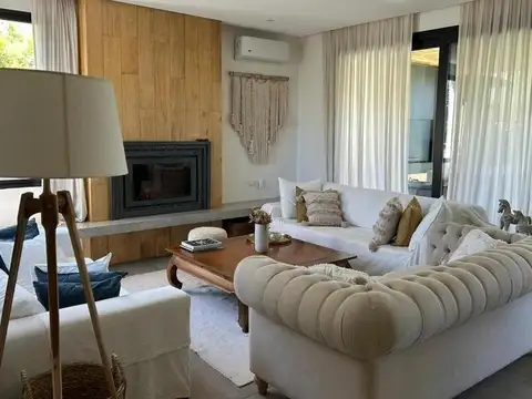 Casa en Venta de 4 dormitorios