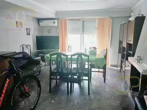 Depto Tipo Casa en Venta 50 años