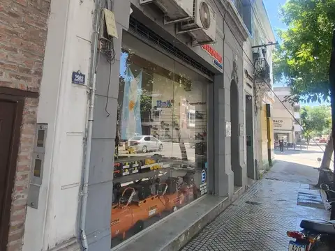 Local en Alquiler en Nuestra Señora De Lourdes, USD 2.000