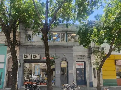 Local en Nuestra Señora de Lourdes