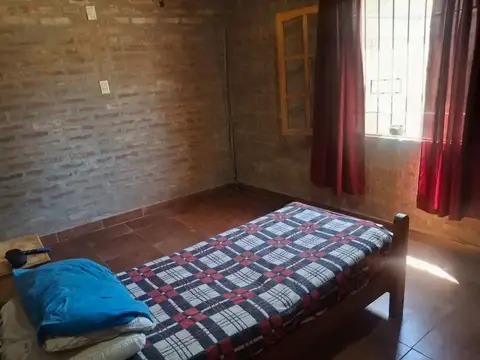 CASA CON DOS DEPARTAMENTOS. RAWSON