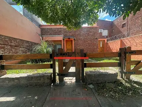 Casa en venta de 2 dormitorios c/ cochera en Universitario