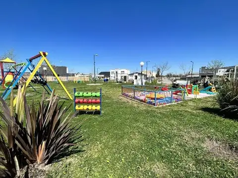 LOTE DE 471 METROS EN TERCERA ETAPA DE LAGUNA AZUL