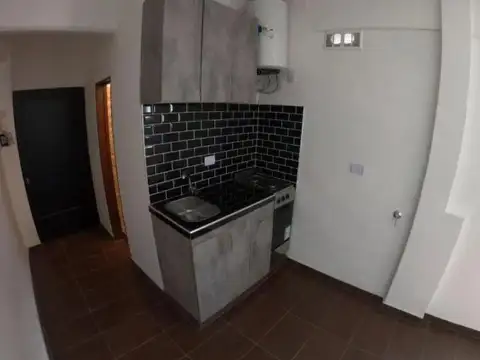 OPORTUNIDAD VENTA 2 AMB RECICLADO A NUEVO C PATIO Y PARRILLA