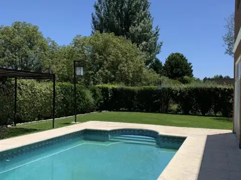 Casa en Venta de 4 dormitorios