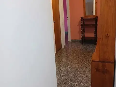 Casa 5 ambientes con 1 baño
