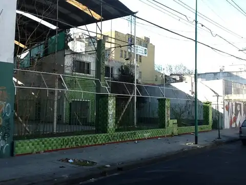 Terreno en Venta en Olivos, USD 2.700.000
