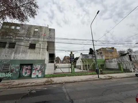 Terreno en Venta en Olivos, USD 2.700.000