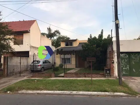 Casa - Venta - Argentina, Berazategui - Calle 31 3929