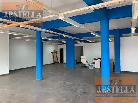Local en Venta en Centro, USD 1.000.000