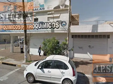 Local en esquina - Dpto 4 amb, -  Casa 4 Amb y Lote con Mejoras  - S.Justo (Ctro)