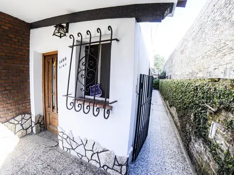 Casa 4 ambientes con 1 baño