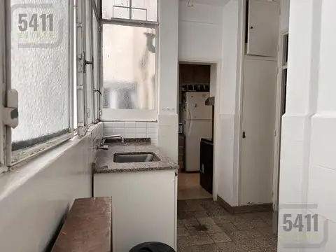 Venta Departamento 3 ambientes frente con dependencia, techos altos, en Palermo Botánico