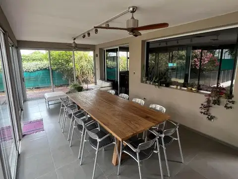 CASA DE CATEGORÍA EN VENTA EN COUNTRY CAÑUELAS VILLAGE