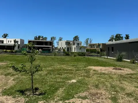 Lote a la Laguna en Laguna Grande - Villanueva