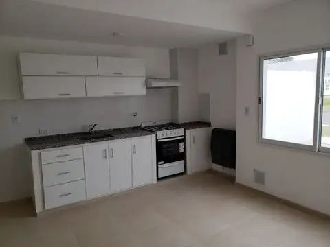 Departamento en Alquiler en Villa Constitución, $ 550.000
